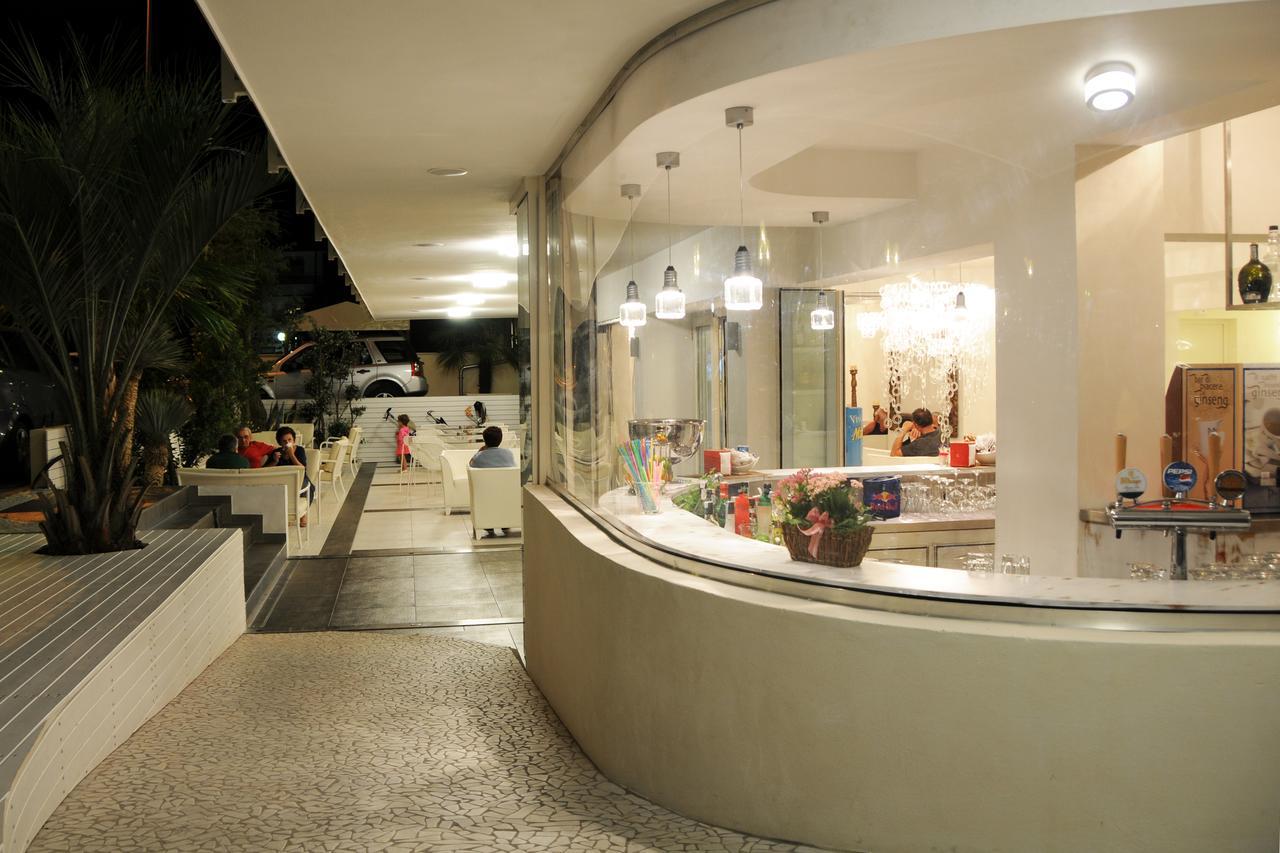 Caribia Pinarella Hotel 3*
