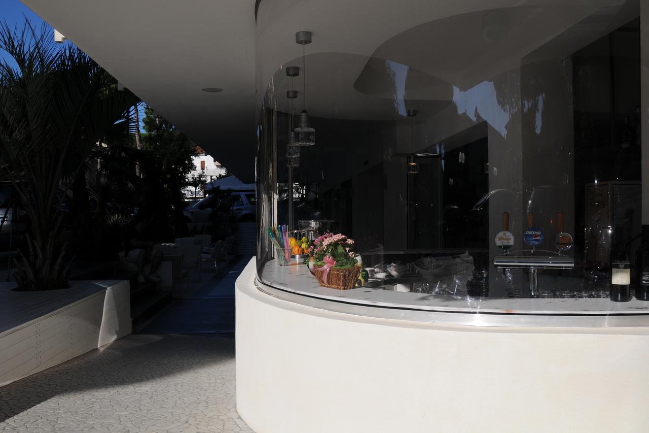 Hotel Caribia Pinarella 3*