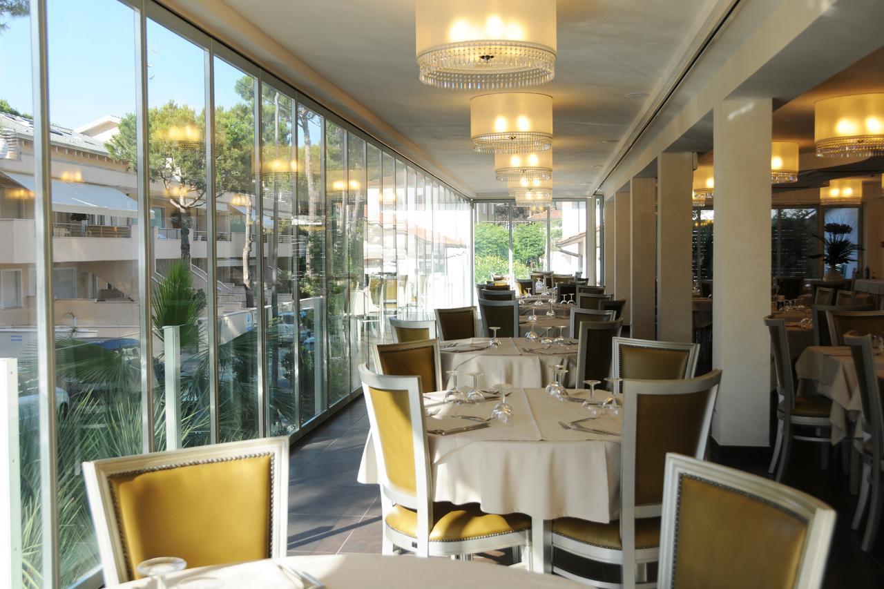 Hotel Caribia Pinarella